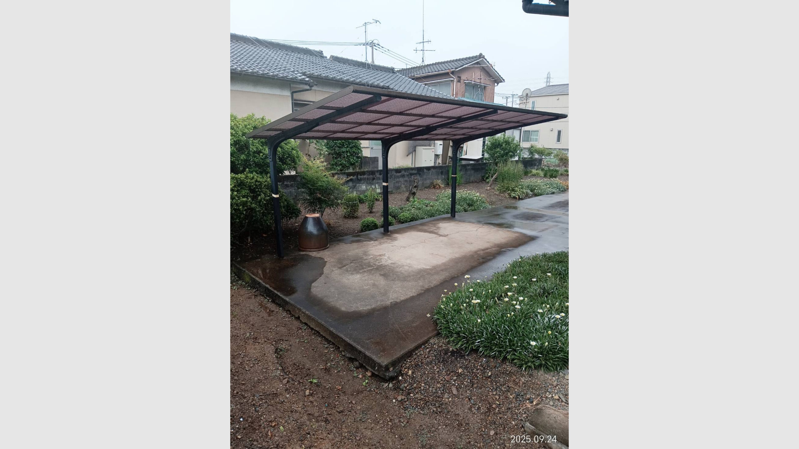 木造倉庫撤去とカーポート波板の張り替え工事